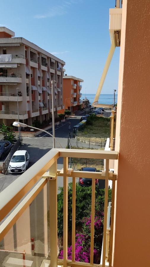 شقة Casalmare Via Asse فنتيميليا المظهر الخارجي الصورة